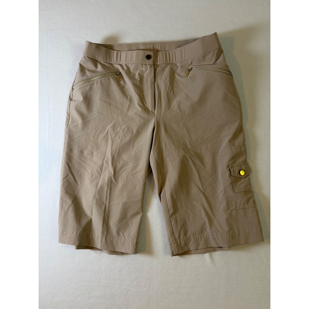 Zenergy Golf by Chicos Womens Tan Khaki Cargo Shorts Size 1.5 Performance